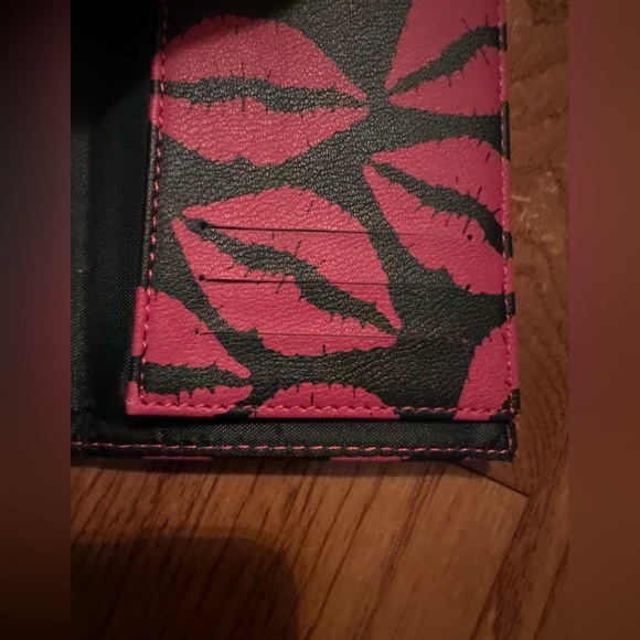 Dabney Lee passport and card holder NEW - Picture 3 of 6